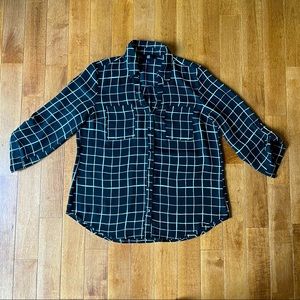 Women’s Dress Blouse size L Geometric Black/White